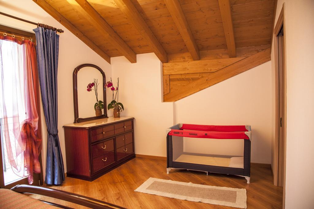 Casa Sole Apartman Vercana Szoba fotó
