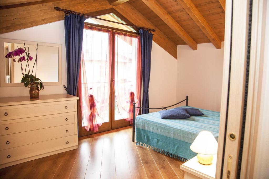 Casa Sole Apartman Vercana Szoba fotó